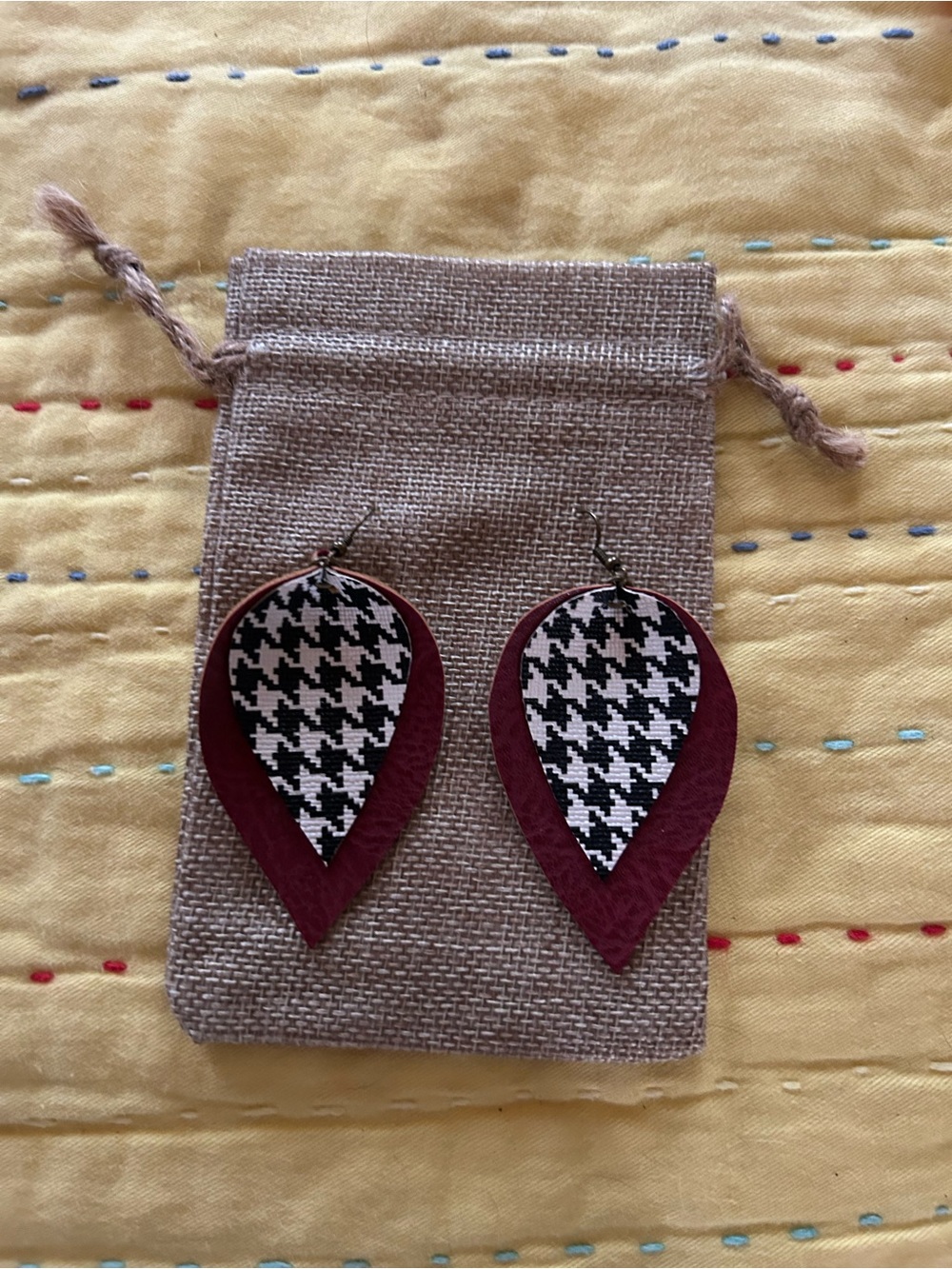 Maroon Teardrop Layered Houndstooth Earrings - Women Jewelry